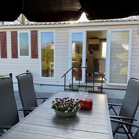 Chalet Kajuit 418 Op 5 Sterren Camping Bergumermeer Hotell Suameer Eksteriør bilde